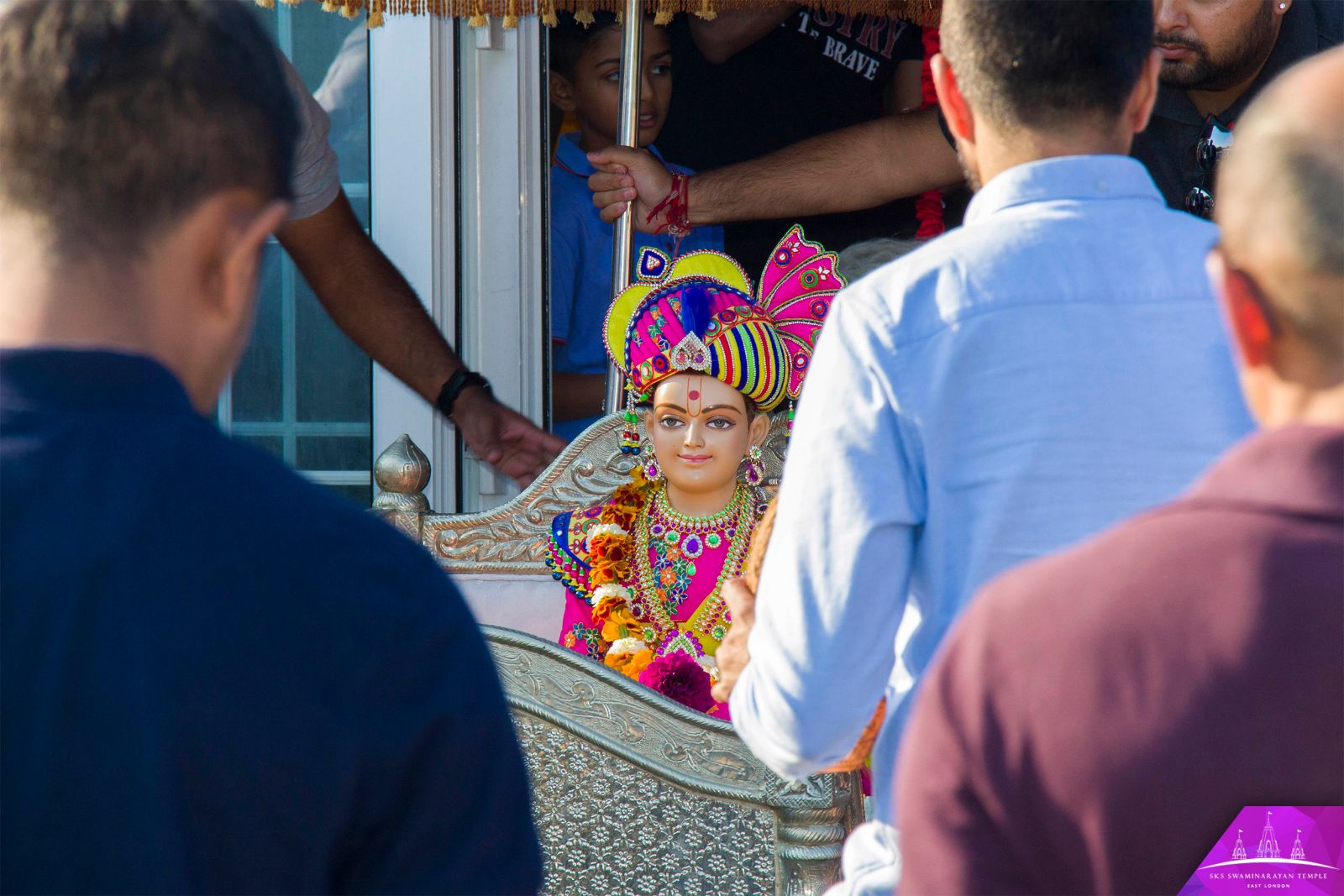 ©1987-2017 SKS Swaminarayan Temple East London